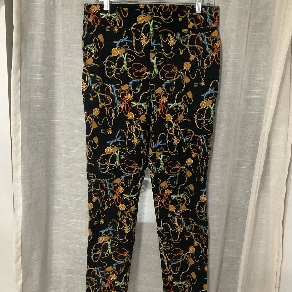 Size 10 Chain Patterned Cigarette Pant